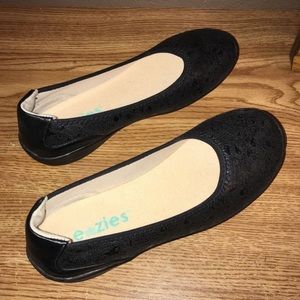 Eazies brand flats brand new